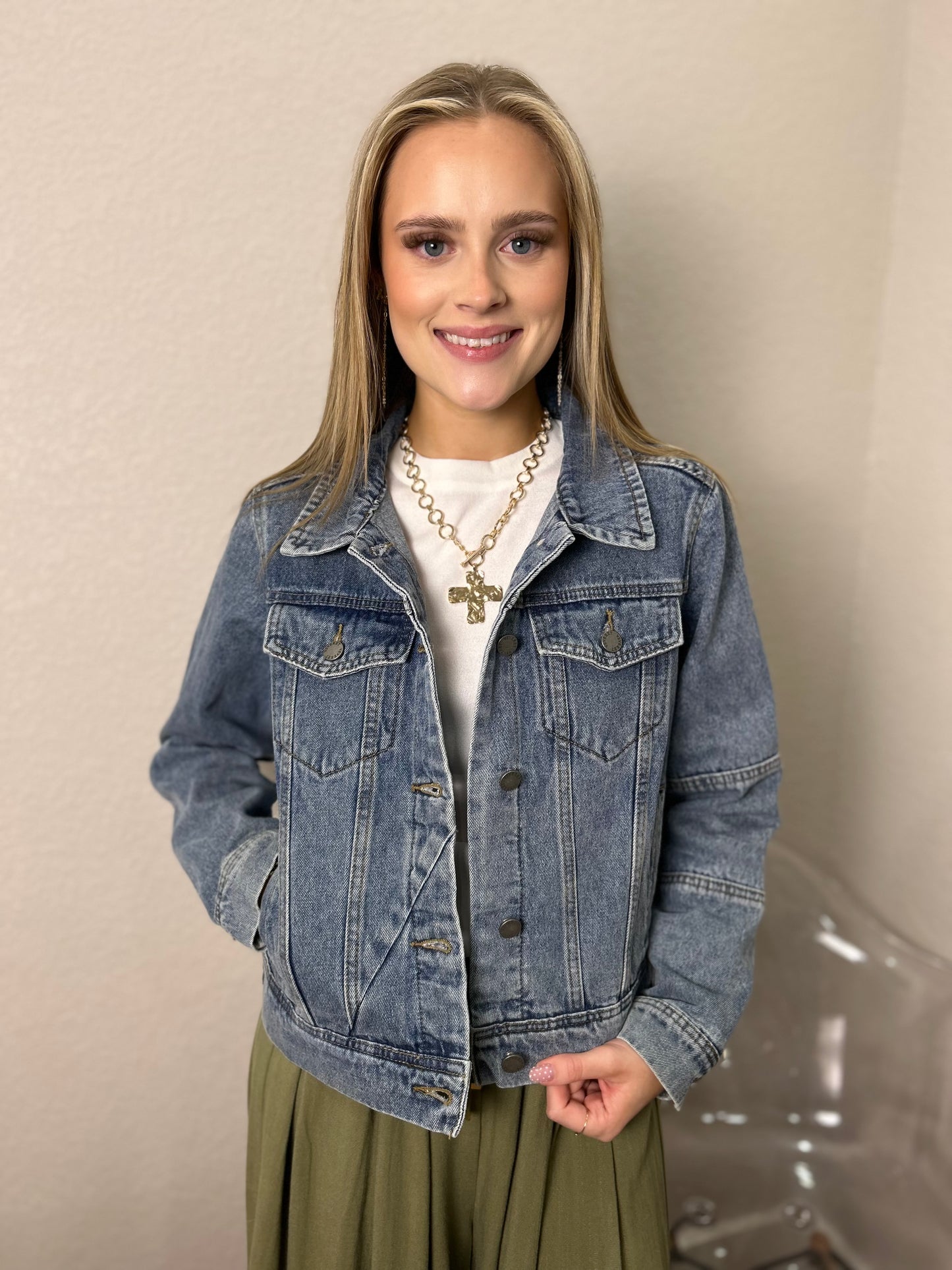 Denim Tiger Jacket in Medium Wash