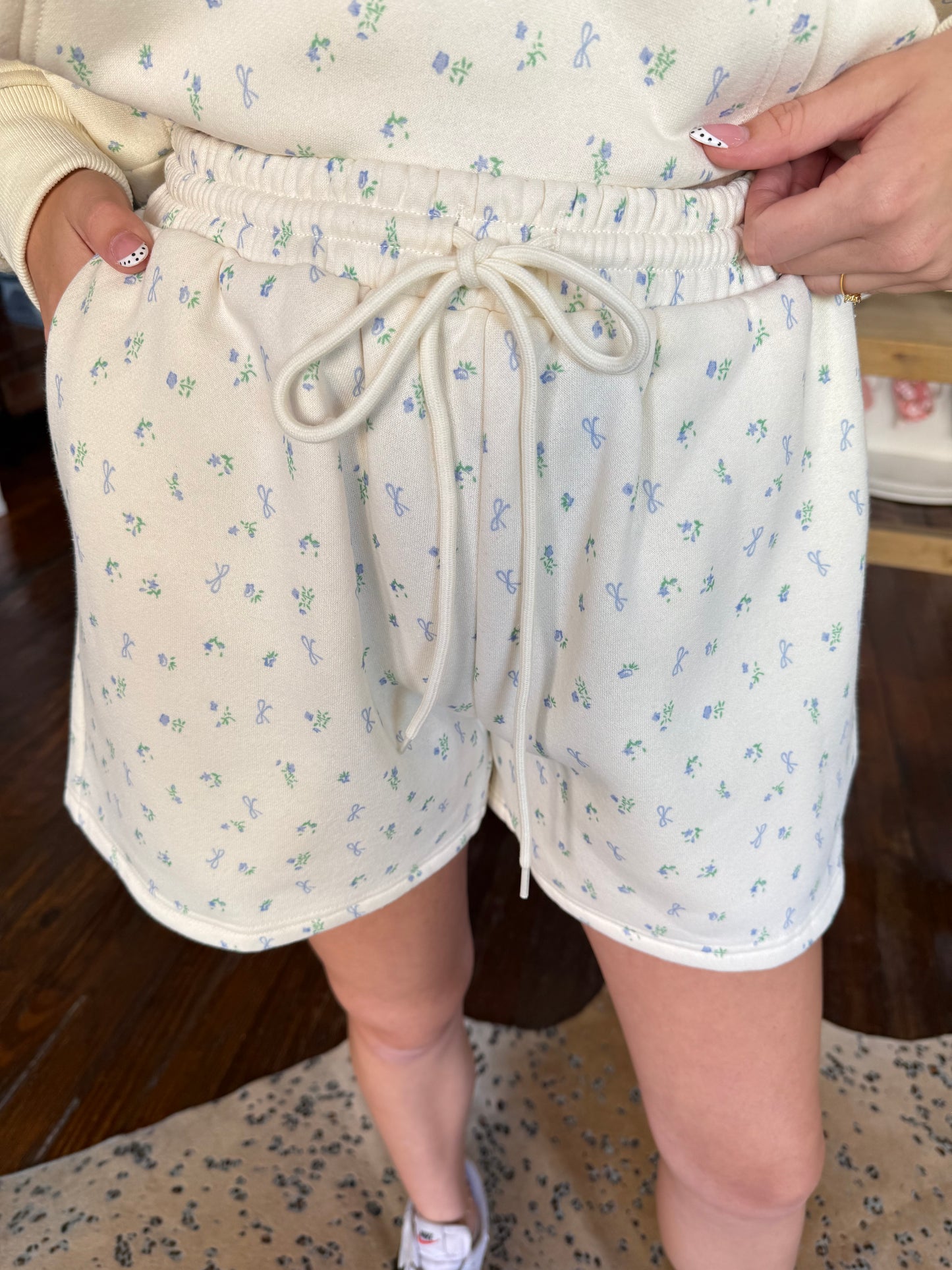 Floral Bow Print Sweat Shorts