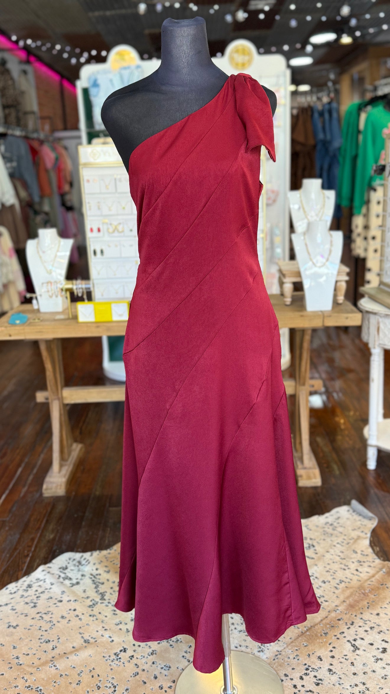 Holiday Glam Dress in Burgundy