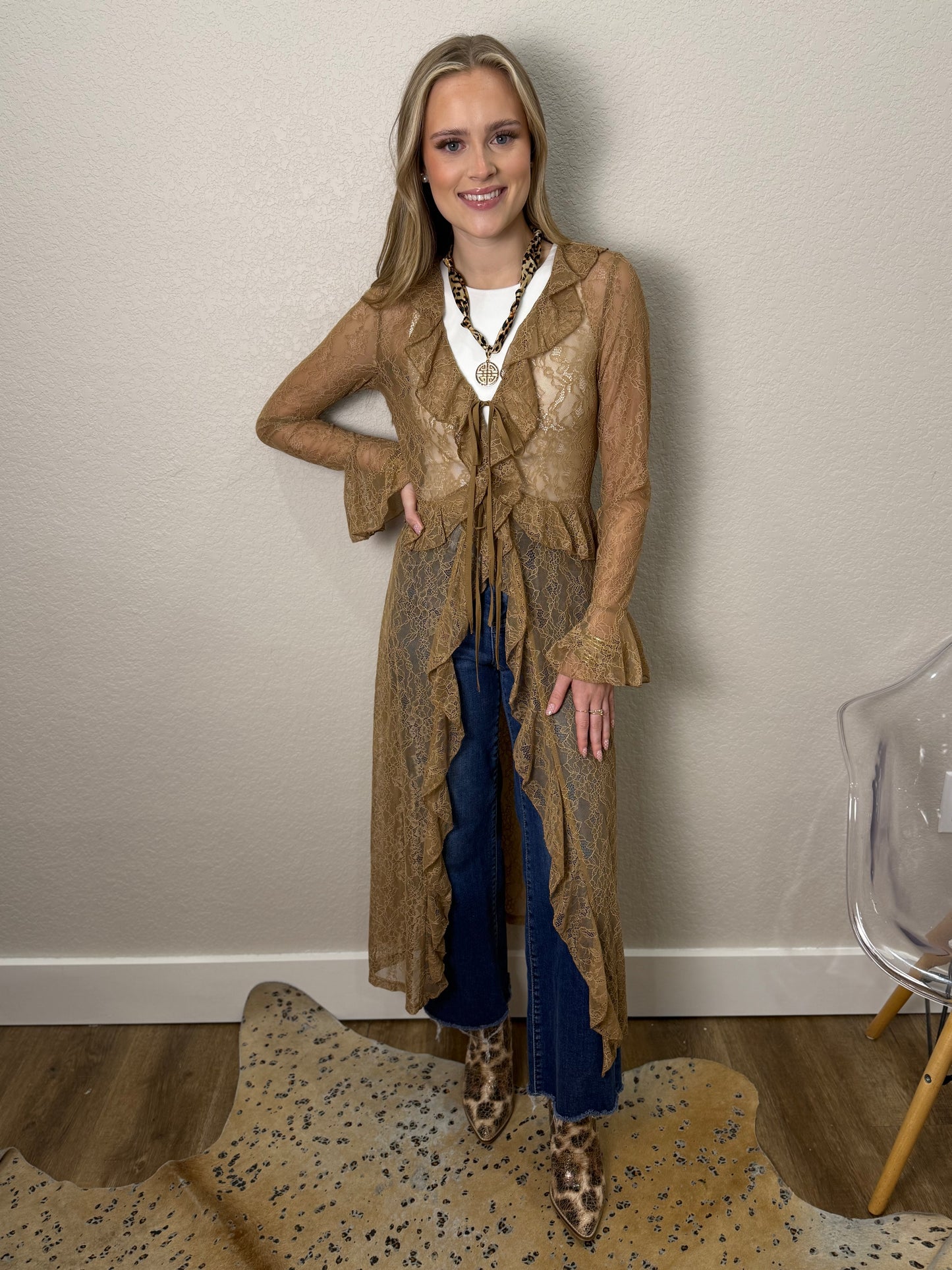 Ruffled Drapy Lace Outerwear