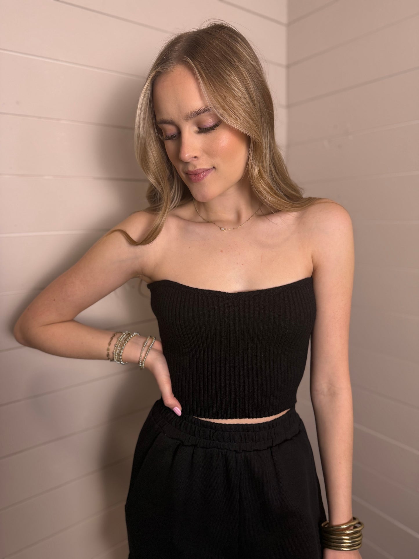 Strapless Sweetheart Knit Top in Black