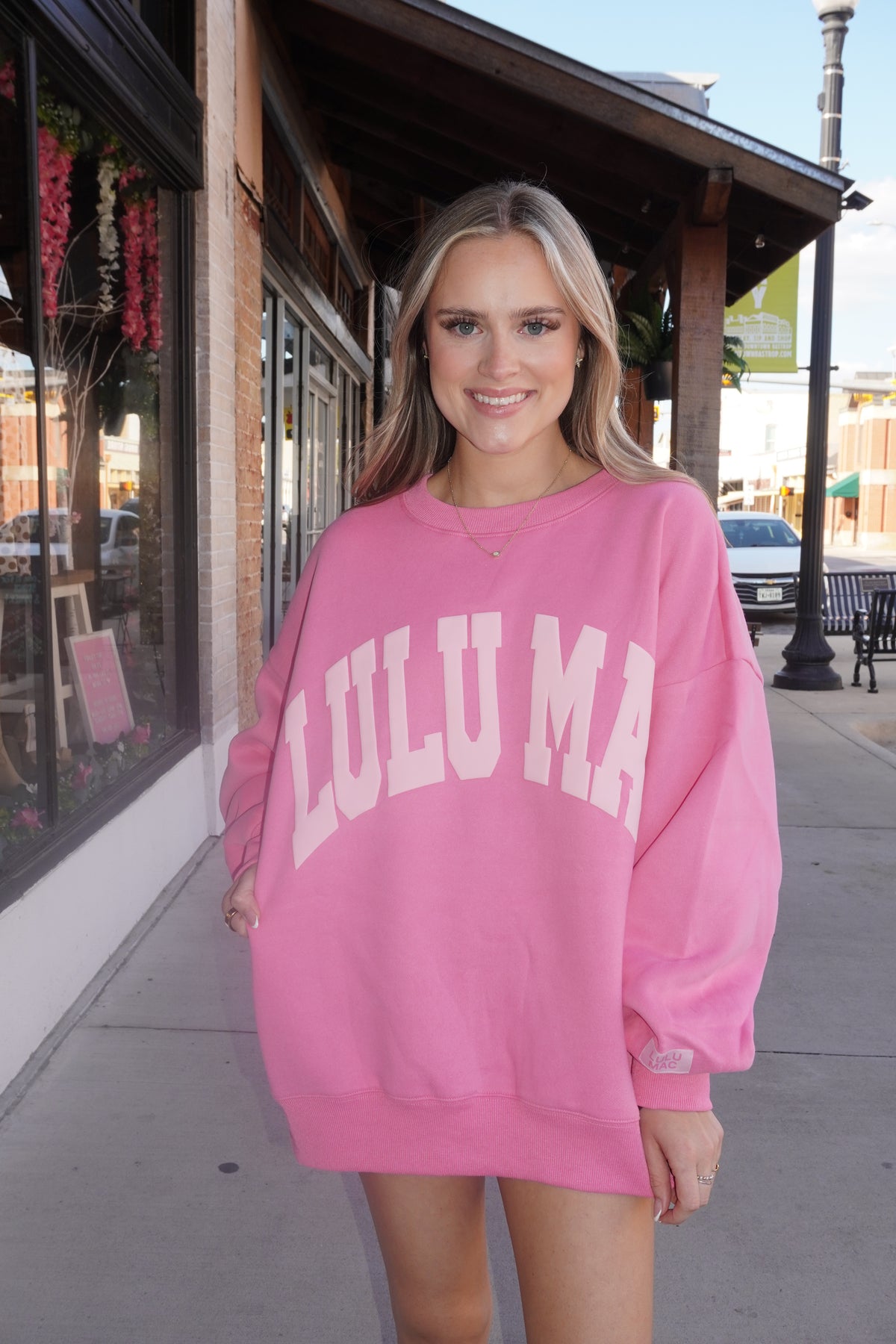 Lulu Mac Puff Sweatshirt in Pink