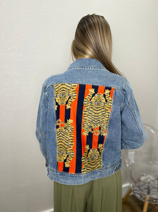 Denim Tiger Jacket in Medium Wash