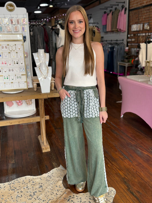 Mineral Washed Floral Daisy Trim Pants in Olive