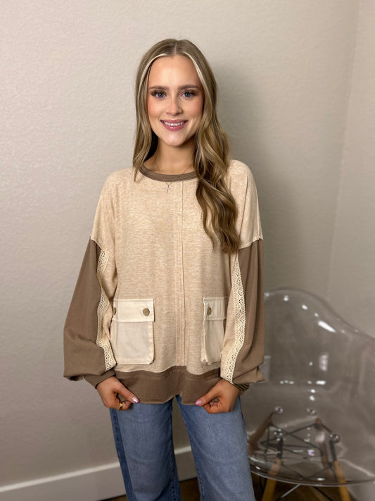 Laci Lightweight Sweatshirt in Oatmeal Multi