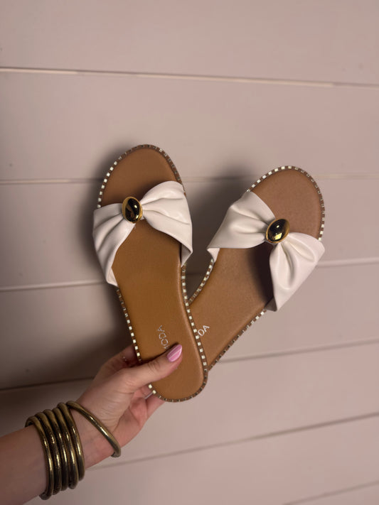 Comfort Chic Bow Sandals in White