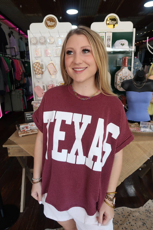 Texas Short Sleeve Top in Maroon
