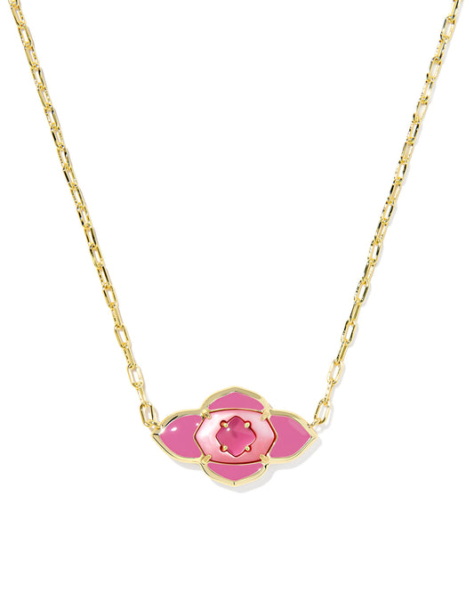 Abbie Medallion Short Pendant Necklace - KS