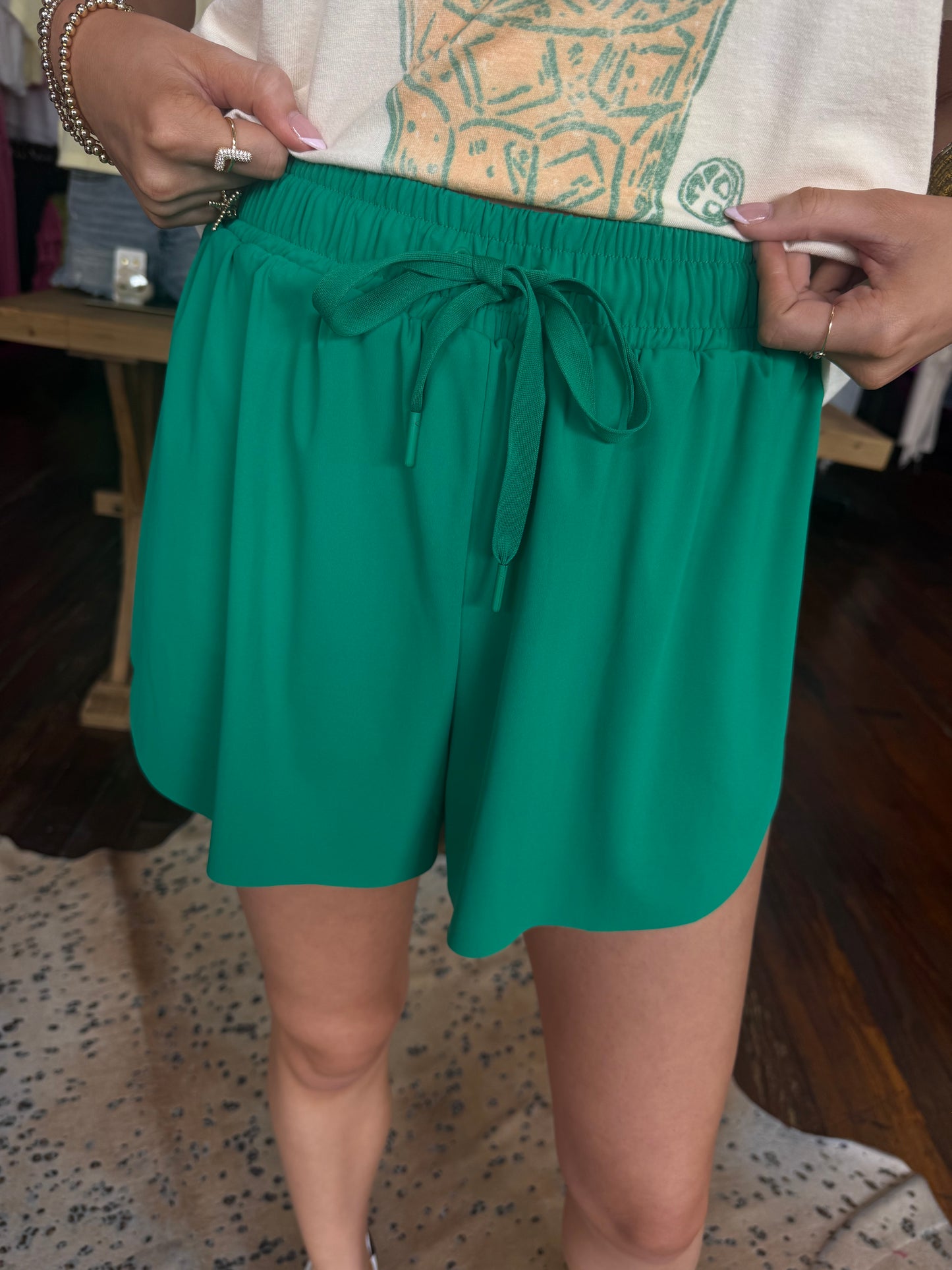 Overlap Activewear Shorts in Kelly Green