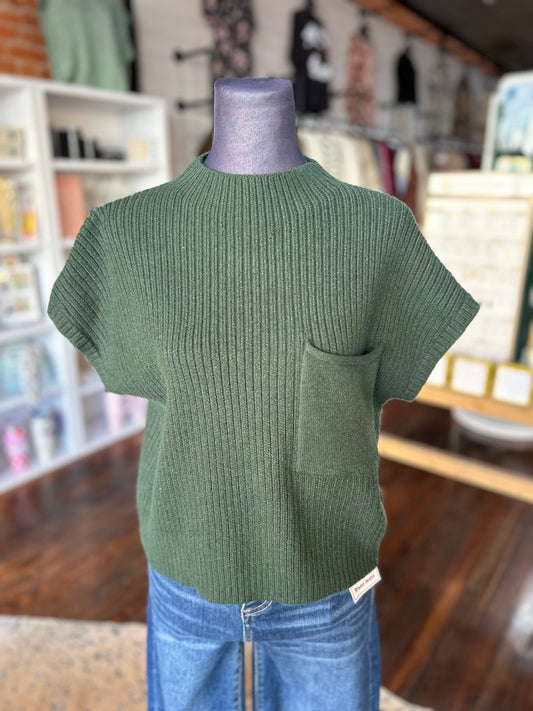 Mock Neck Short Sleeve Knit Sweater in Green